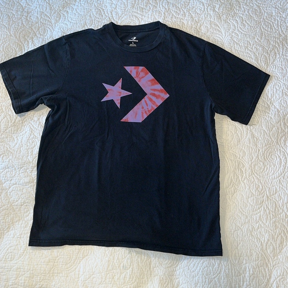 Men’s black Converse,  100% cotton large  T-shirt. Front logo. Vintage. Large.